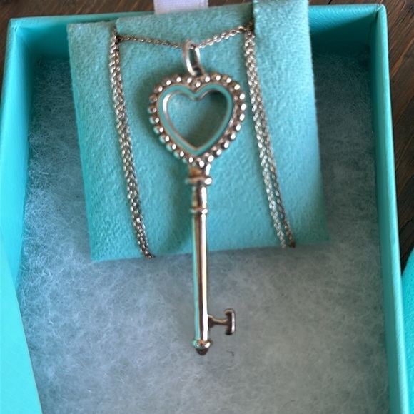 Vintage Tiffany Beaded Sterling & Enamel Key Pendant on chain - Picture 4 of 14